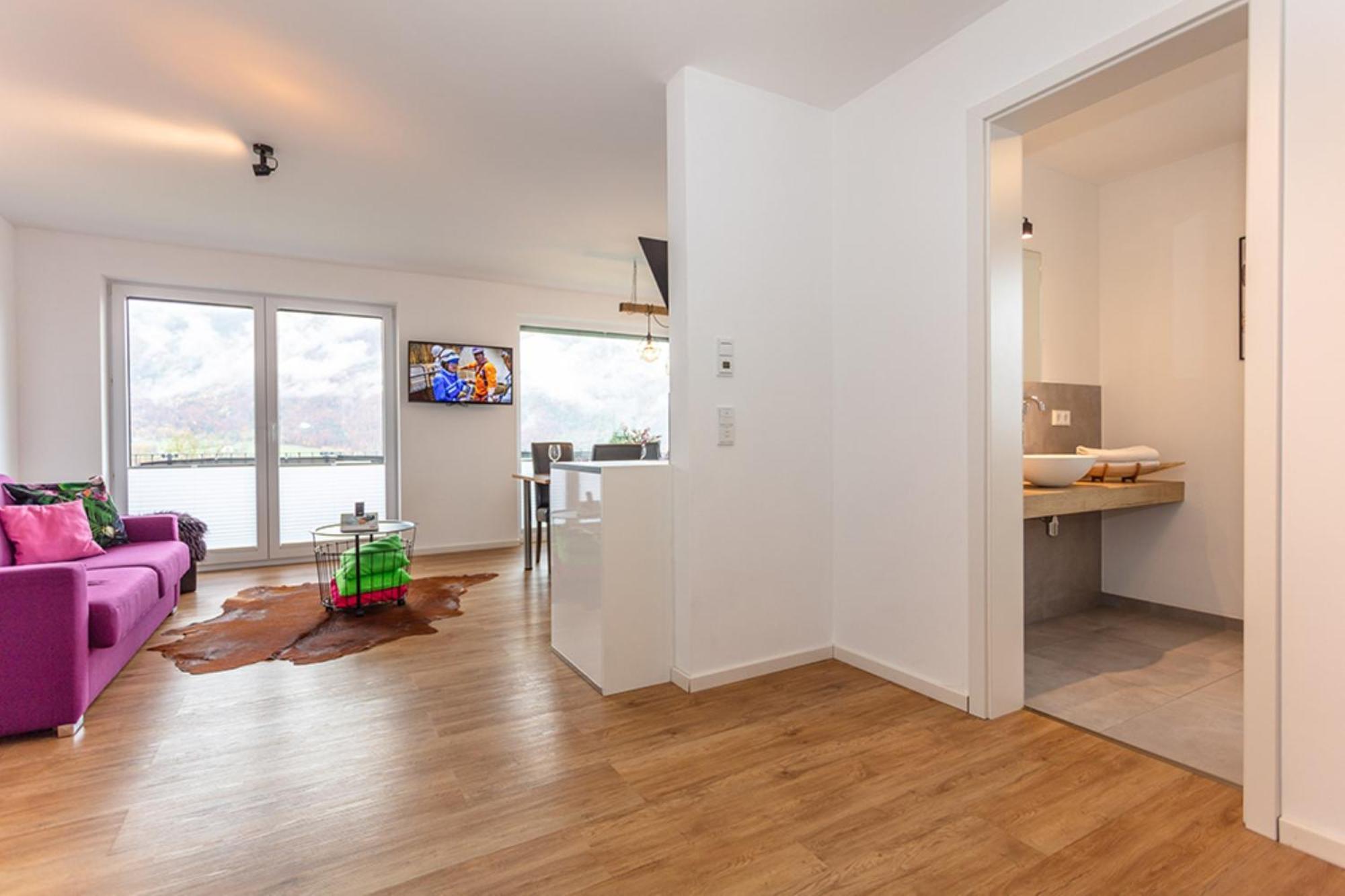 Boardinghouse Apartment *